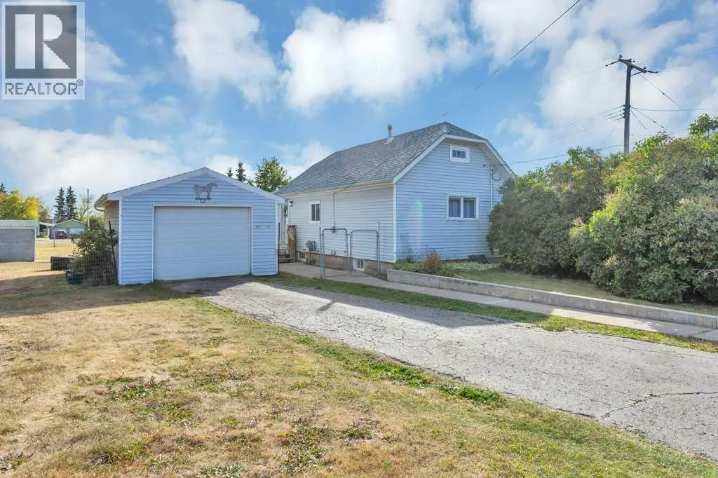 House for rent: 5025 49 Avenue, Rimbey, Alberta T0C 2J0