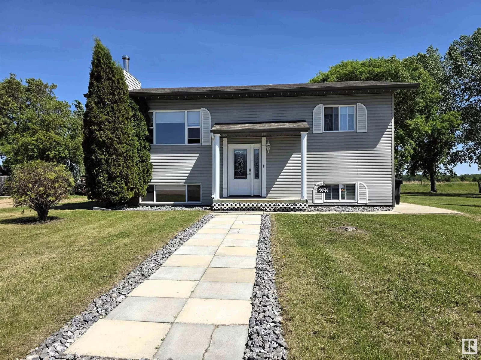 House for rent: 5025 49 Street, Fort Kent, Alberta T9N 1H0