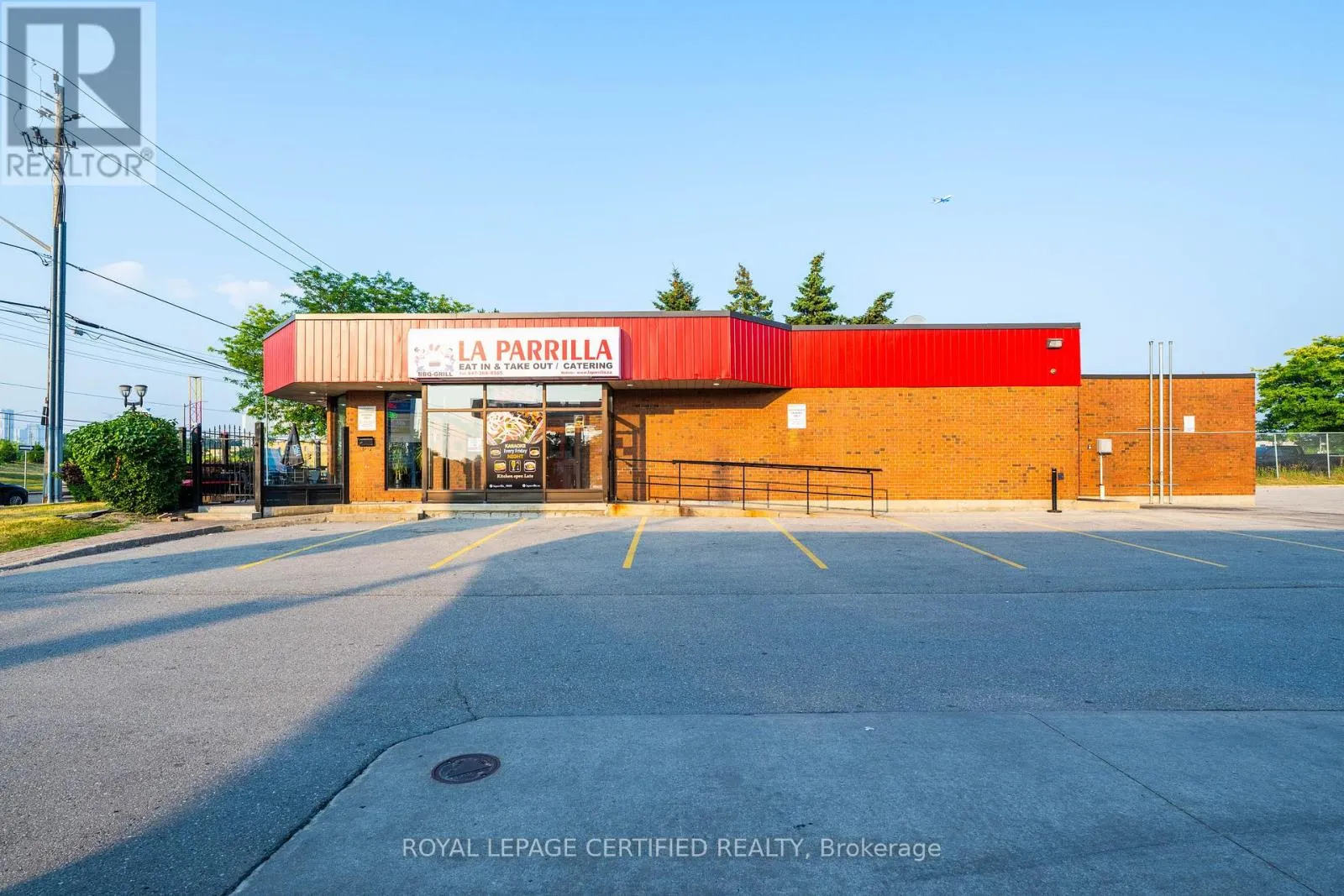 5025 Steeles Avenue W, Toronto, Ontario M9L 2X1