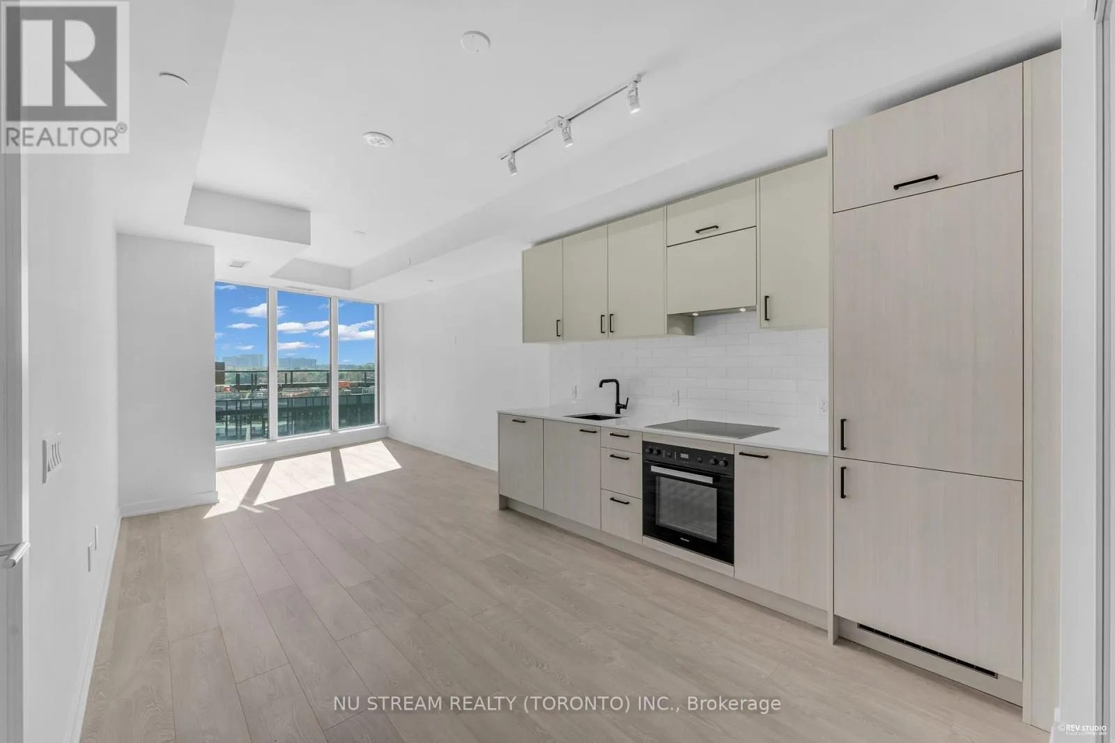 Apartment for rent: 503 - 1 Kyle Lowry Road, Toronto, Ontario M3C 0S6