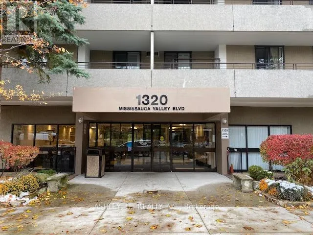 Apartment for rent: 503 - 1320 Mississauga Valley Boulevard, Mississauga, Ontario L5A 3S9