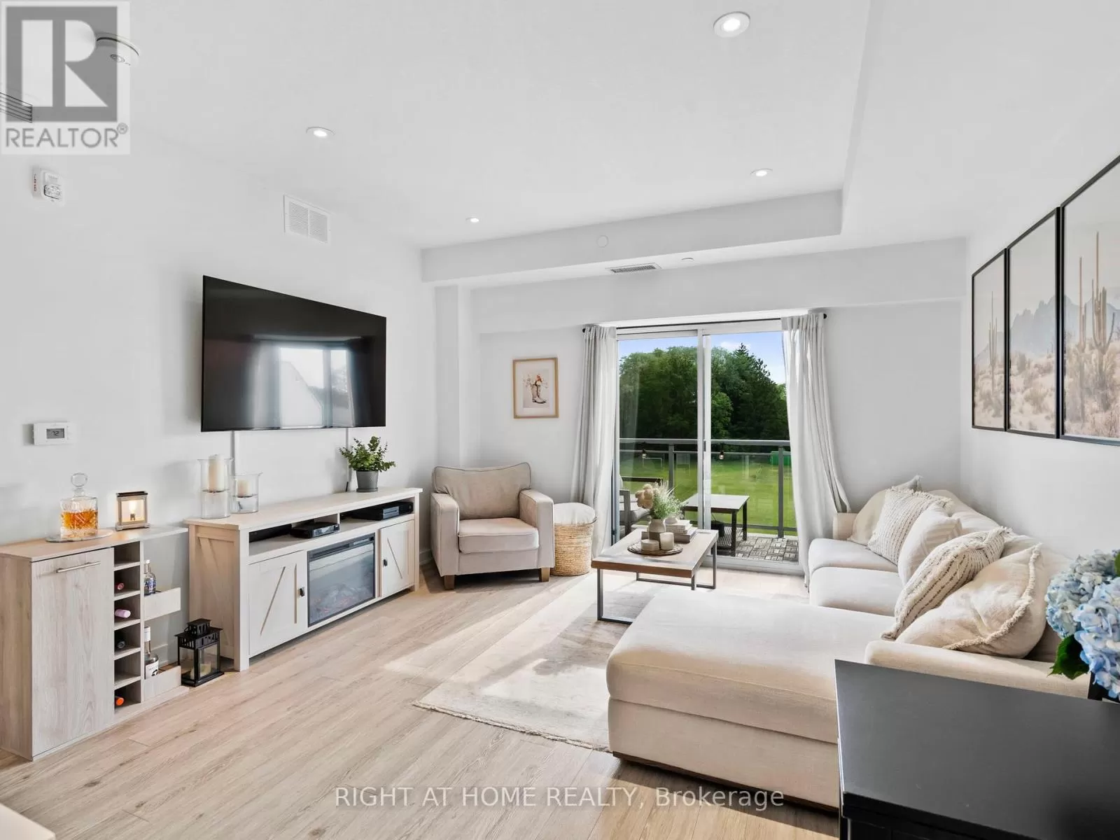 Apartment for rent: 503 - 16 Markle Crescent, Hamilton, Ontario L9G 0H4