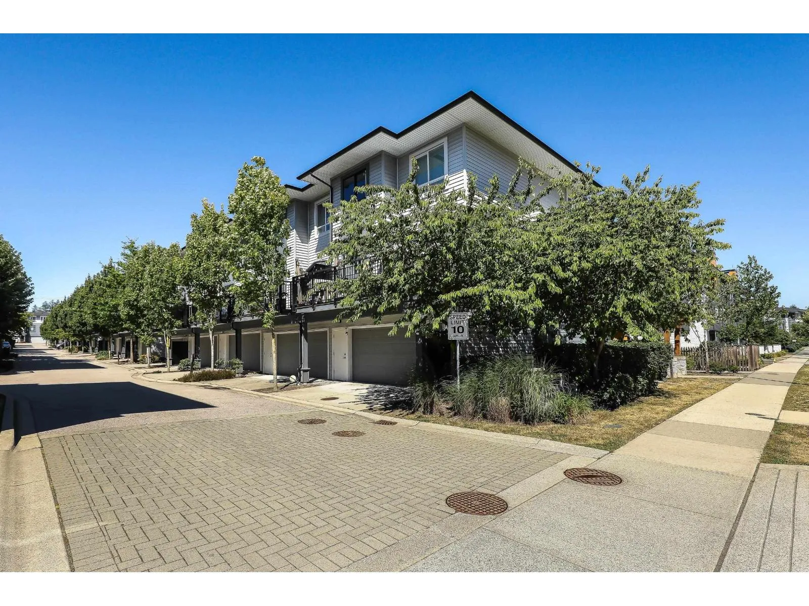 Row / Townhouse for rent: 503 16433 Watson Drive, Surrey, British Columbia V4N 6R9