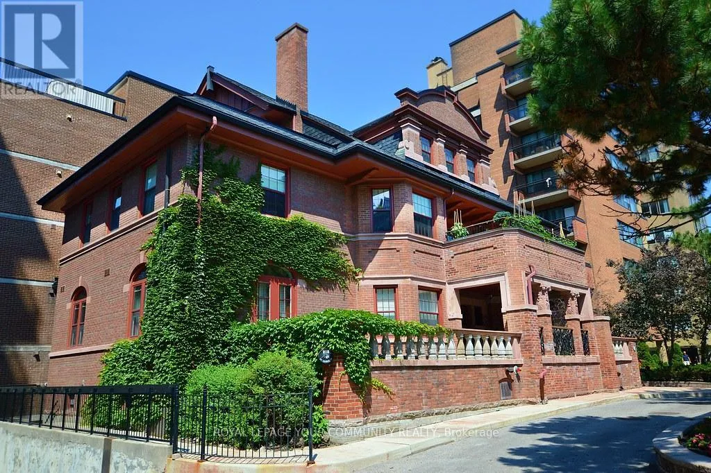 Apartment for rent: 503 - 212 St George Street, Toronto, Ontario M5R 2N5