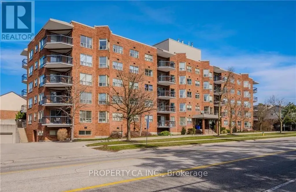 Apartment for rent: 503 - 300 Keats Way, Waterloo, Ontario N2L 6E6