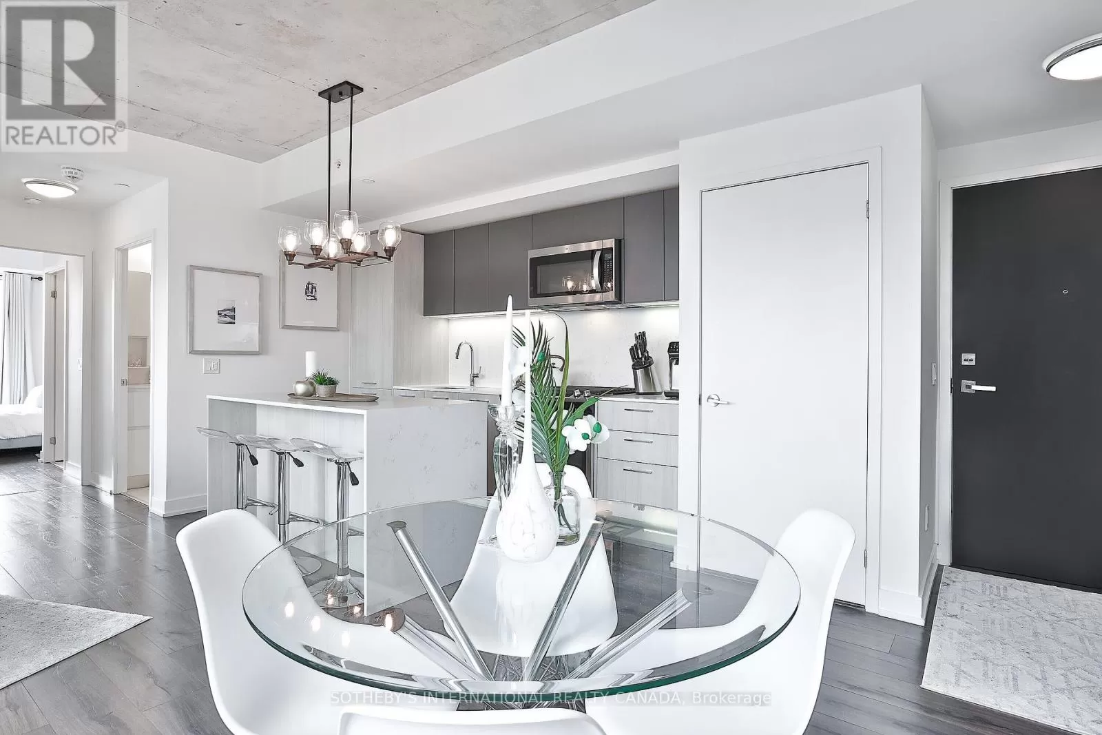 Apartment for rent: 503 - 665 Kingston Road, Toronto, Ontario M4E 0B6