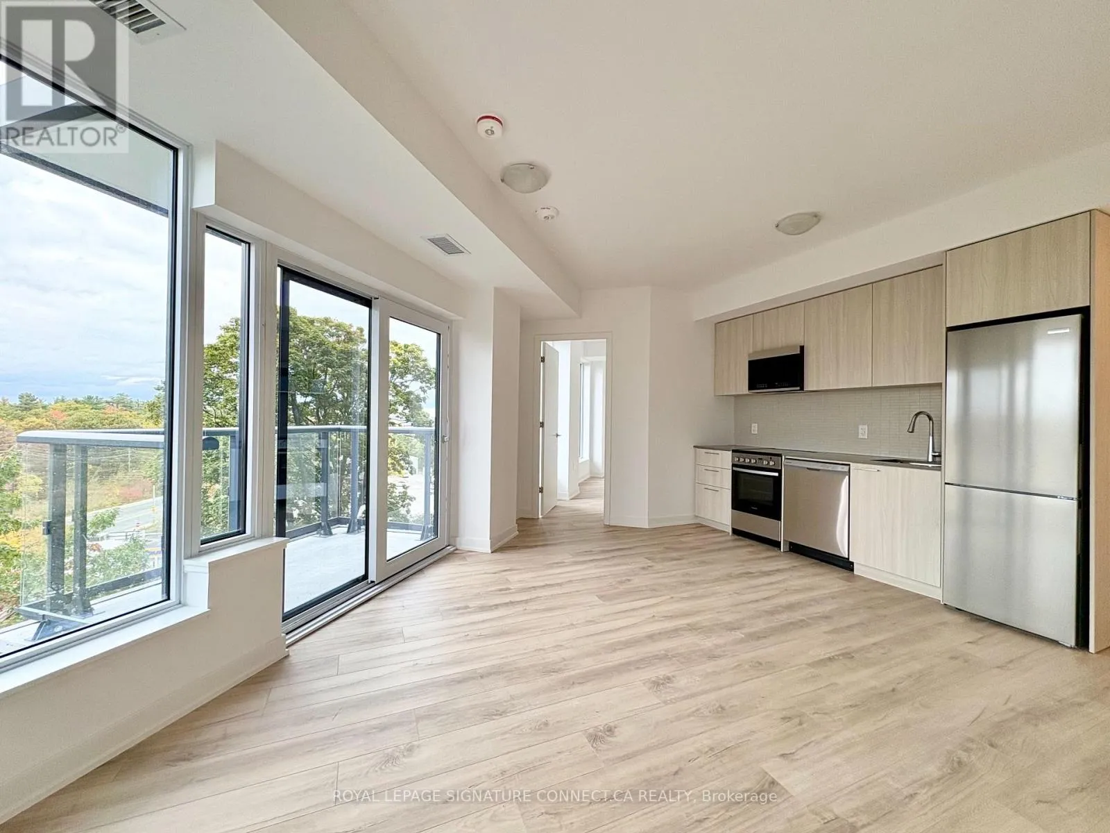 Apartment for rent: 503 - 7439 Kingston Road, Toronto, Ontario M1B 5S3