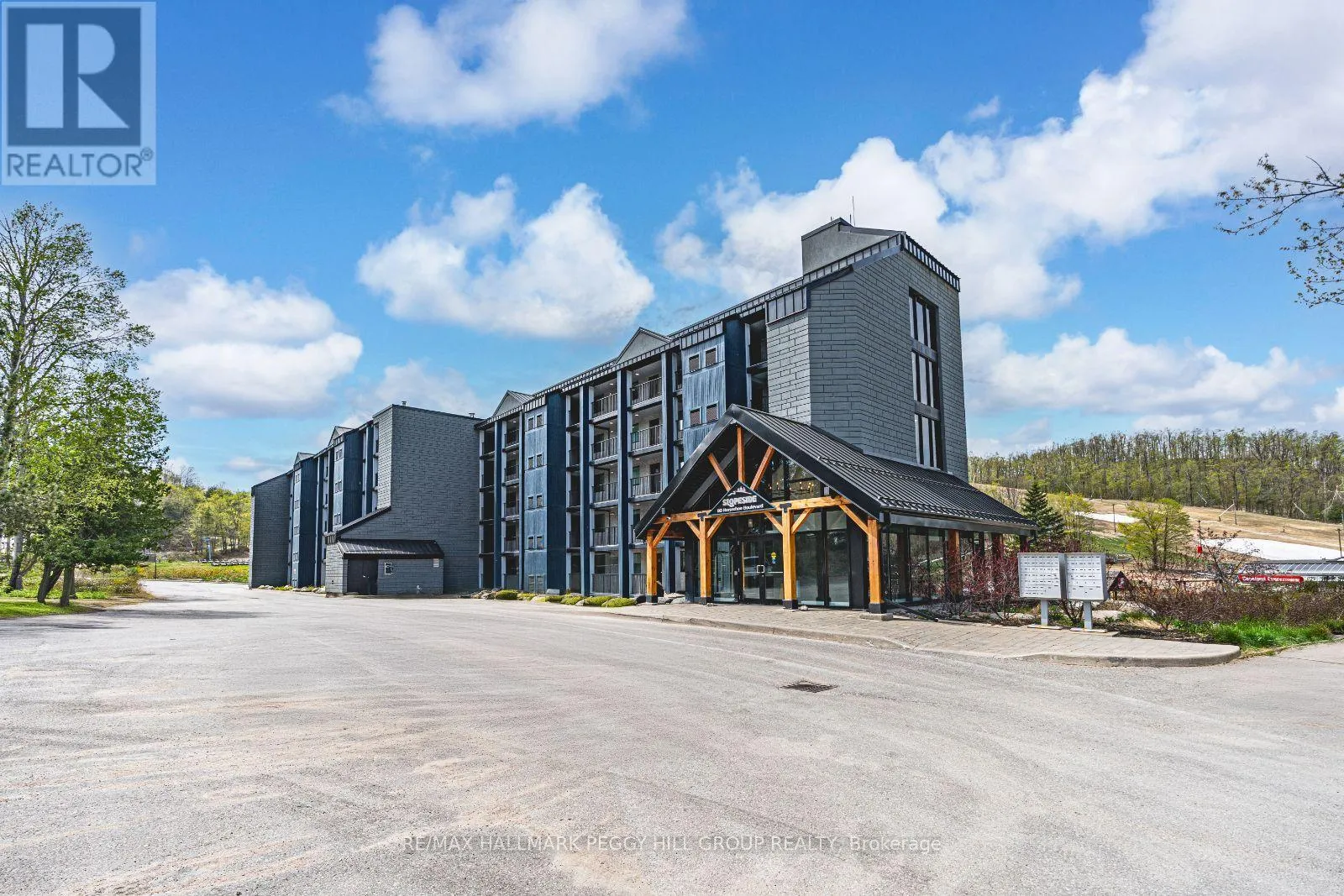 Apartment for rent: 503 - 80 Horseshoe Boulevard, Oro-Medonte, Ontario L4M 4Y8