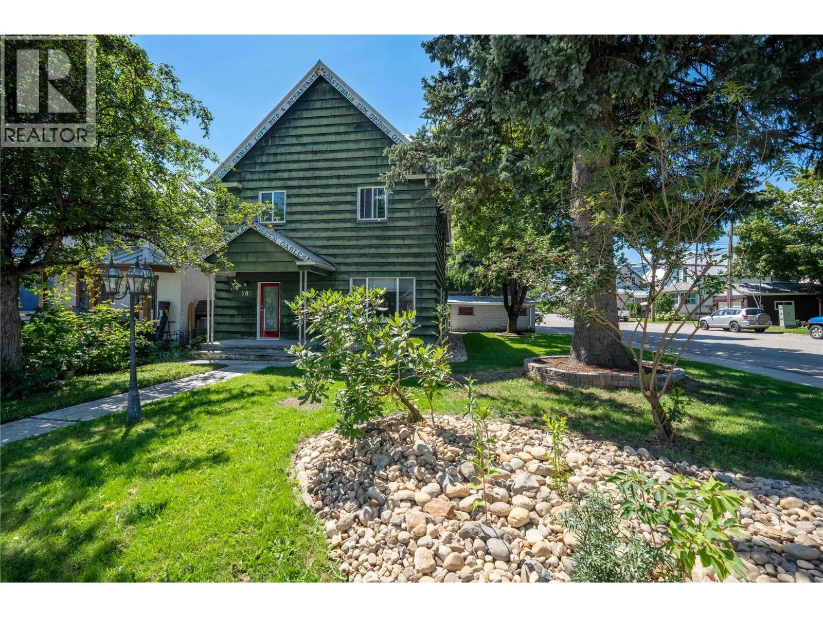 House for rent: 503 Third Street E, Revelstoke, British Columbia V0E 2S0