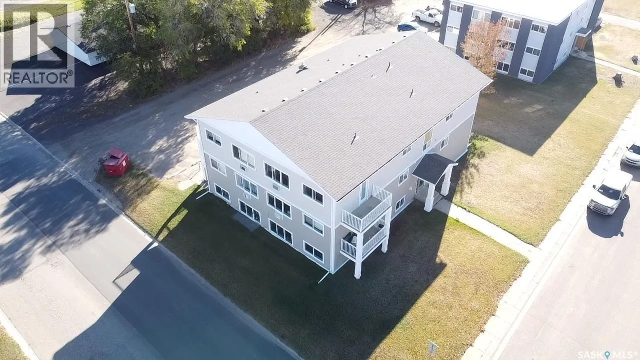 503 Thomson Street, Outlook, Saskatchewan S0L 2N0