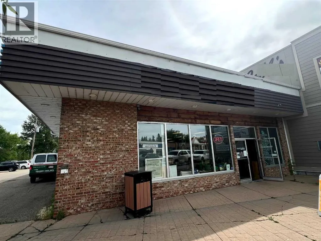 Retail for rent: 5031 50 Street, Sylvan Lake, Alberta T4S 1P9