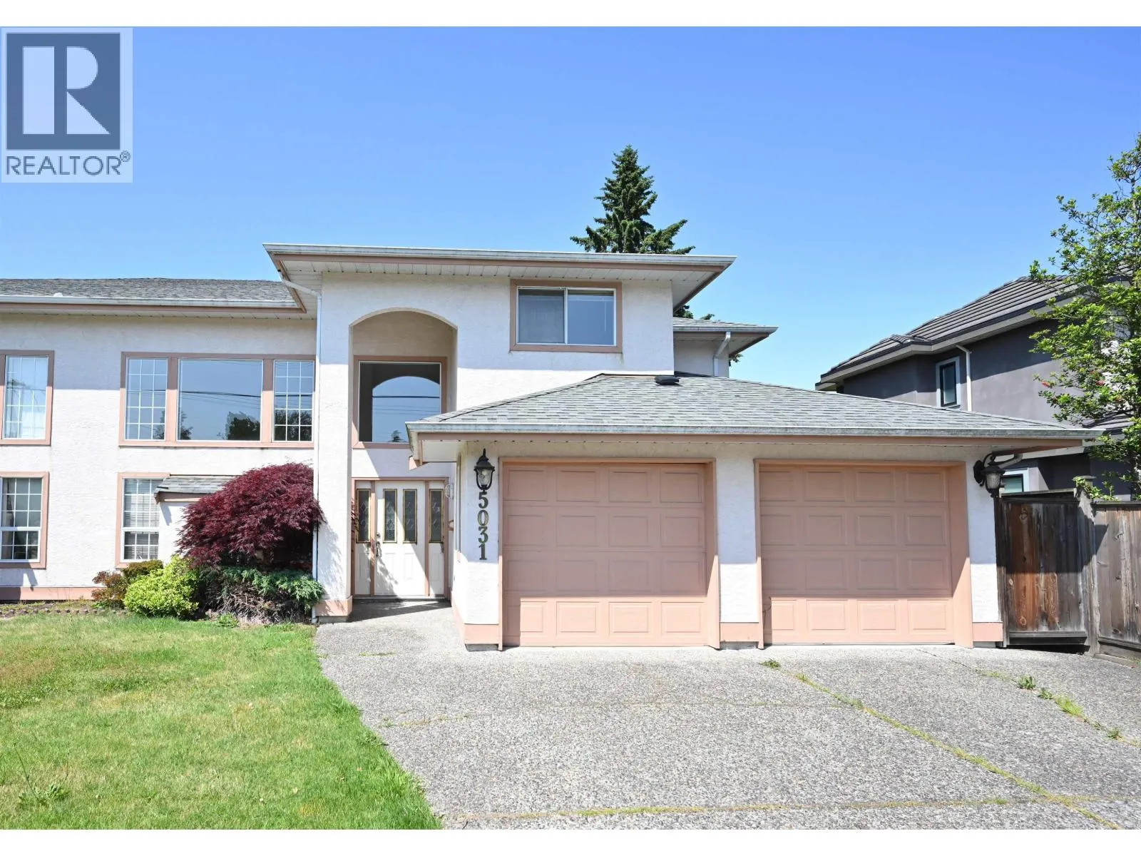 Duplex for rent: 5031 Blundell Road, Richmond, British Columbia V7C 1H3