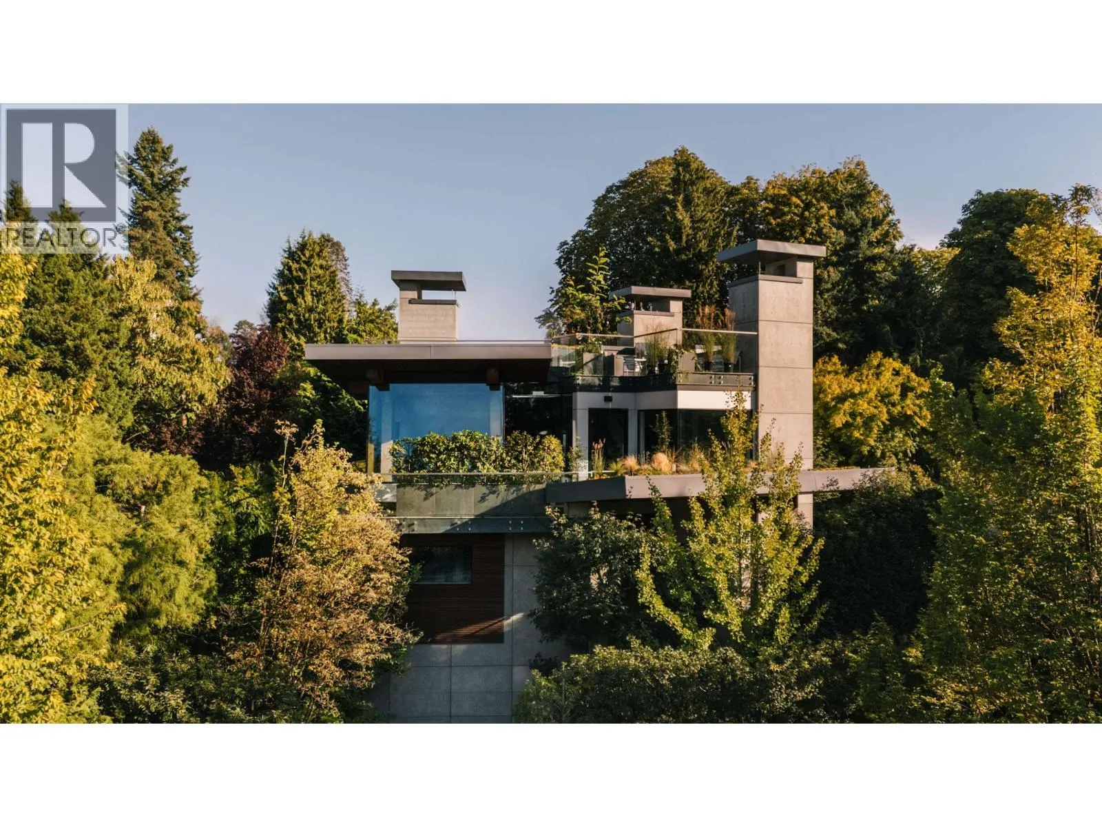 House for rent: 5038 Arbutus Street, Vancouver, British Columbia V6M 3W2