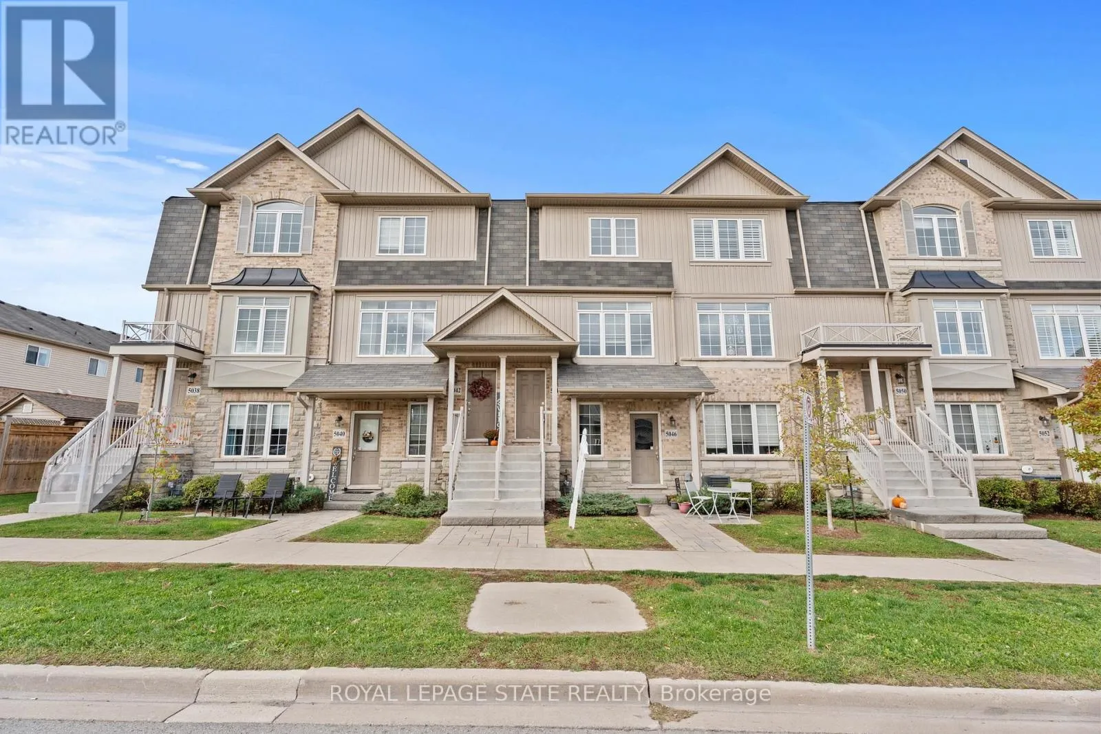 Row / Townhouse for rent: 5038 Serena Drive E, Lincoln, Ontario L0R 1B2