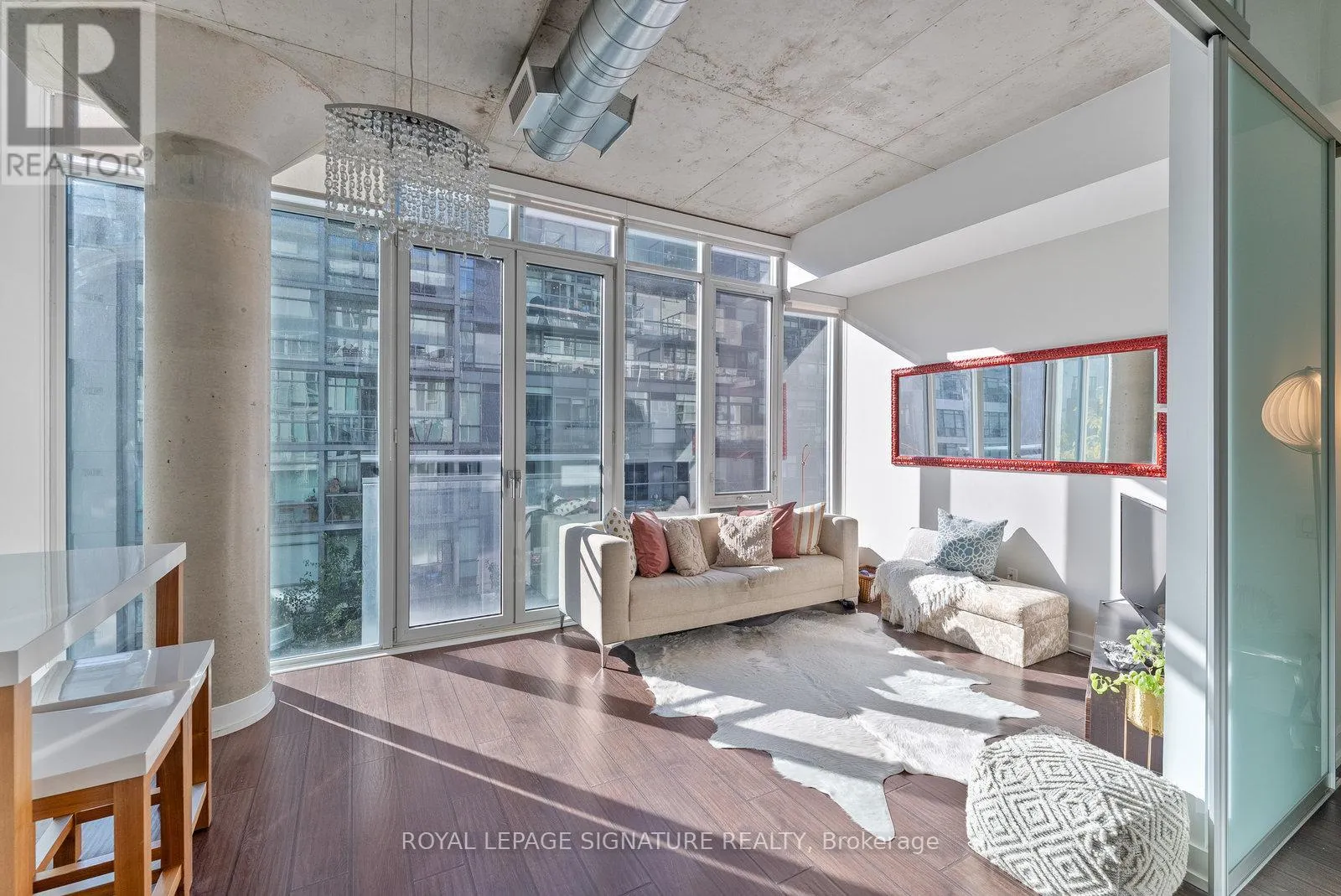 Apartment for rent: 504 - 20 Stewart Street, Toronto, Ontario M5V 1H6