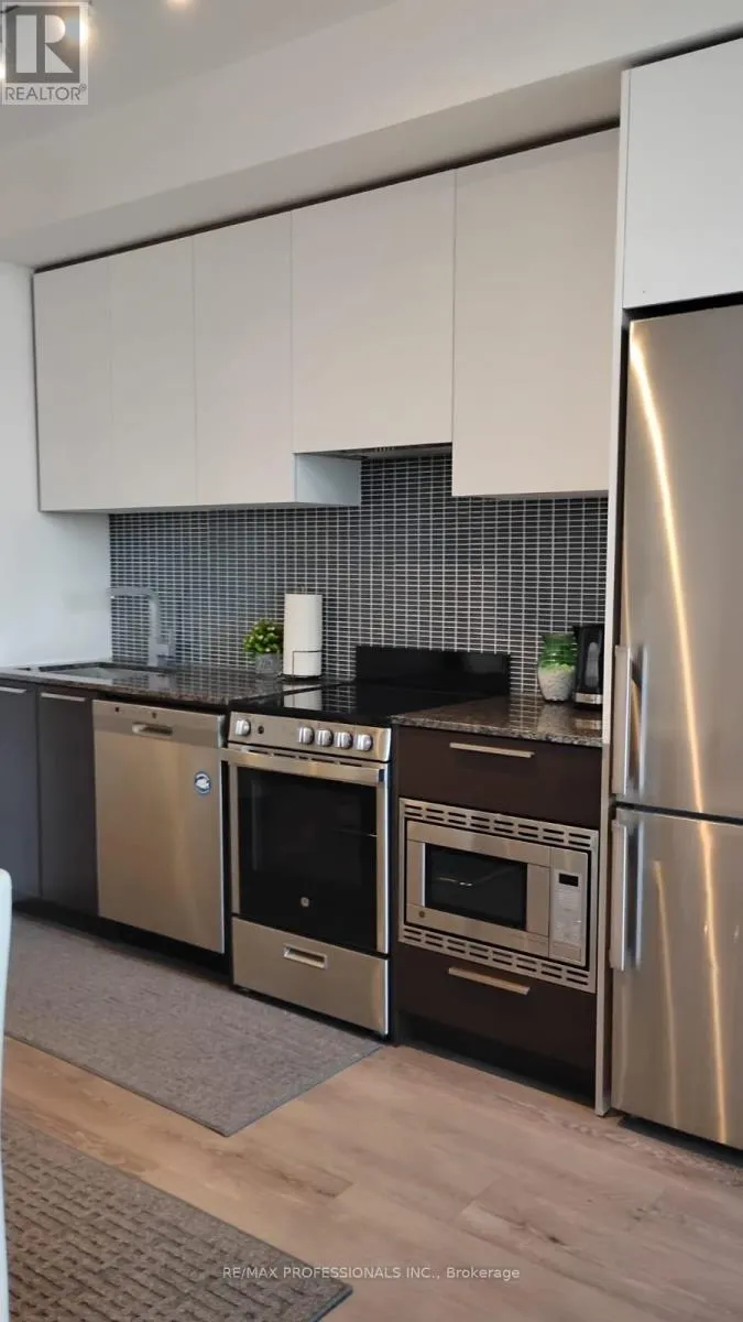 Apartment for rent: 504 - 4208 Dundas Street W, Toronto, Ontario M8X 0B1