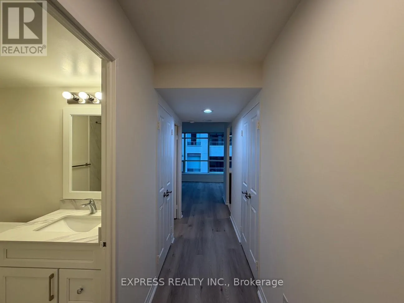 Apartment for rent: 504 - 942 Yonge Street, Toronto, Ontario M4W 3S8