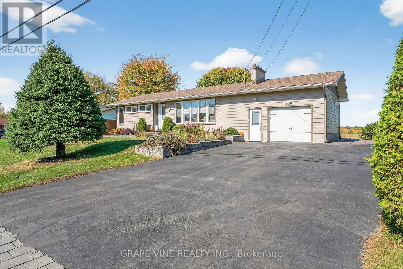 House for rent: 5041 Thunder Road, Ottawa, Ontario K0A 1K0