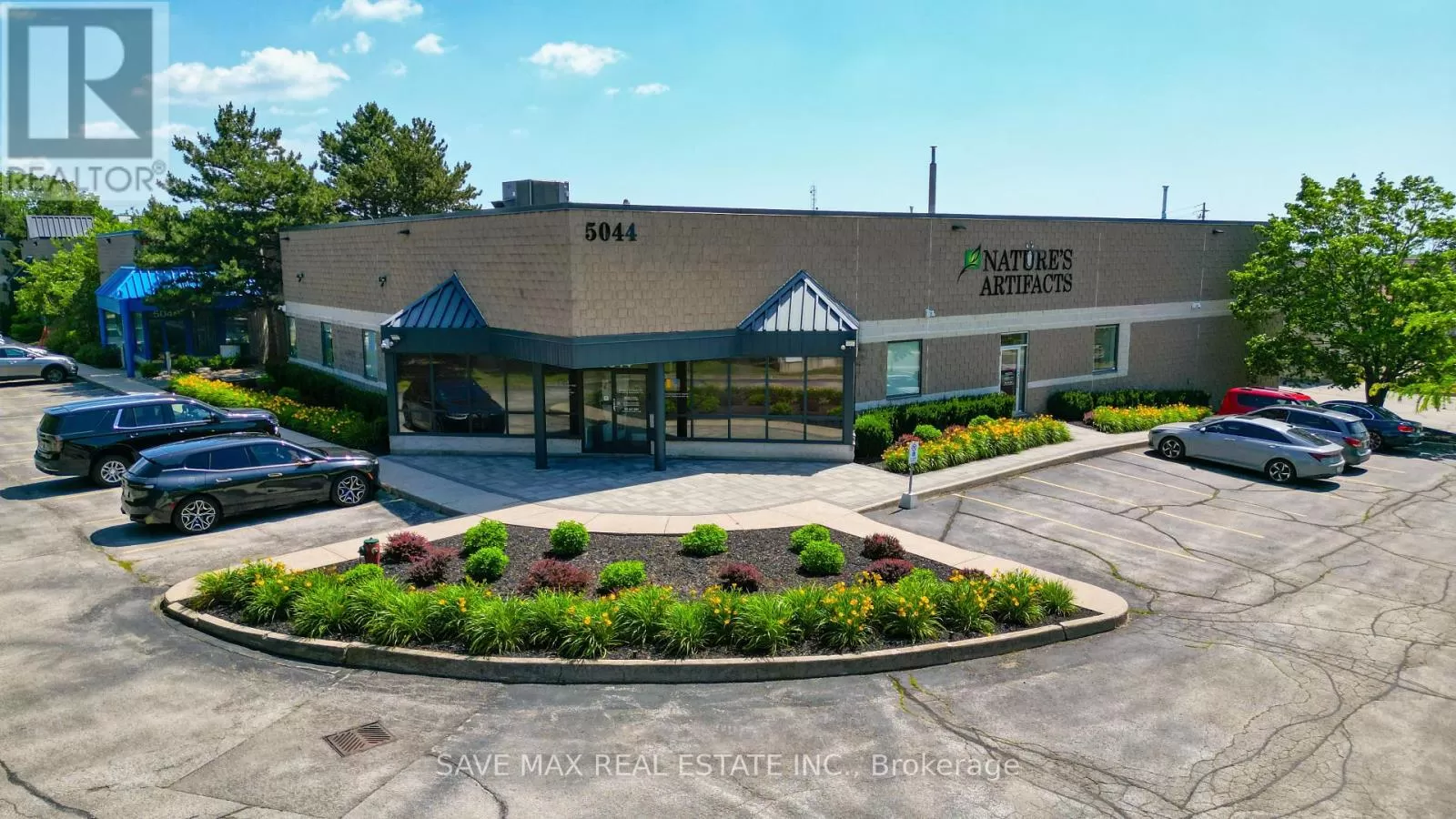 5044 South Service Road, Burlington, Ontario L7L 5Y7