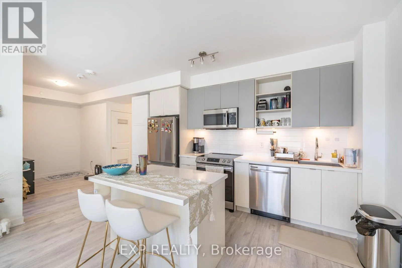 Apartment for rent: 504b - 4655 Metcalfe Avenue, Mississauga, Ontario L5M 0Z7