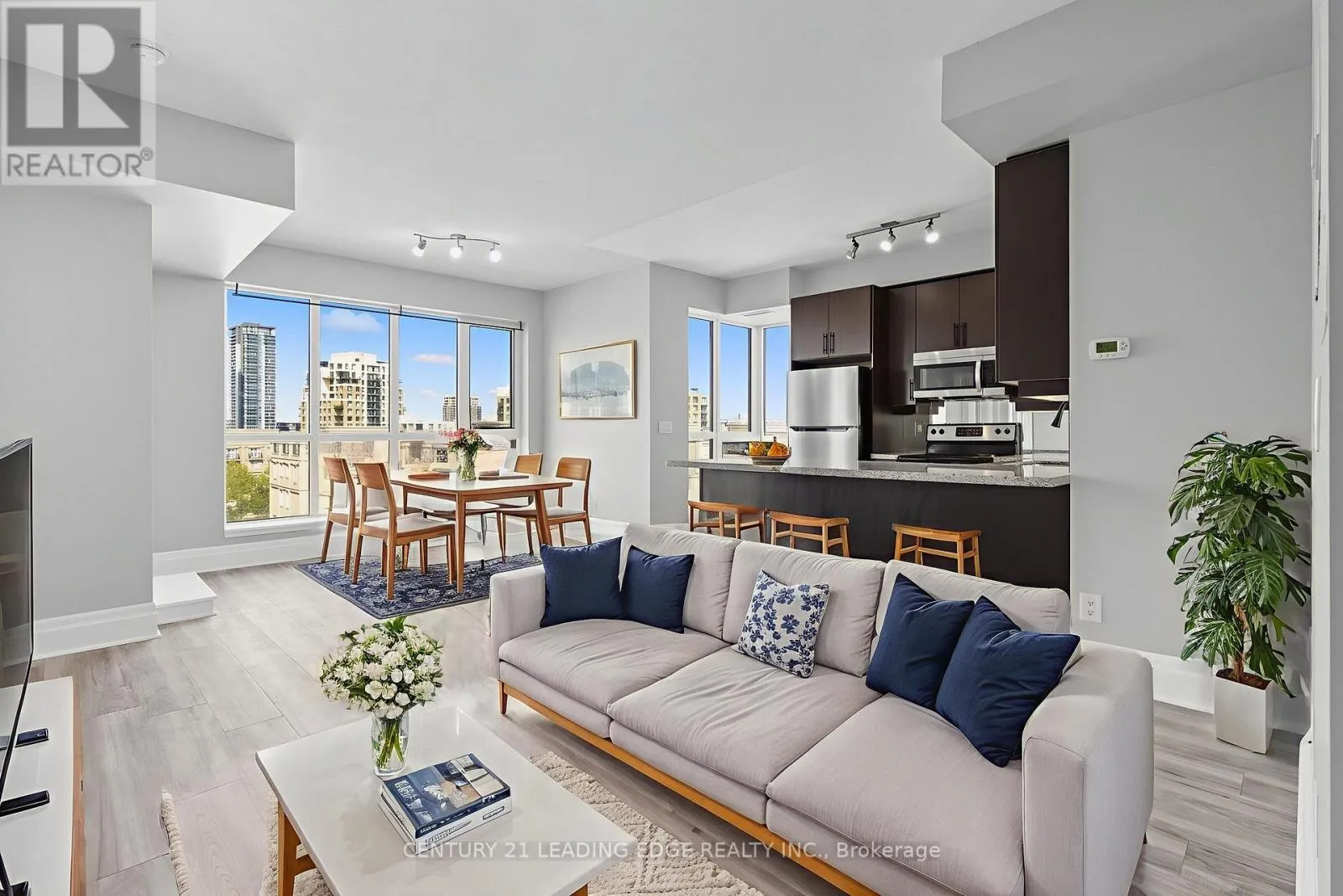 Apartment for rent: 505 - 21 Upper Duke Crescent, Markham, Ontario L6G 0B7