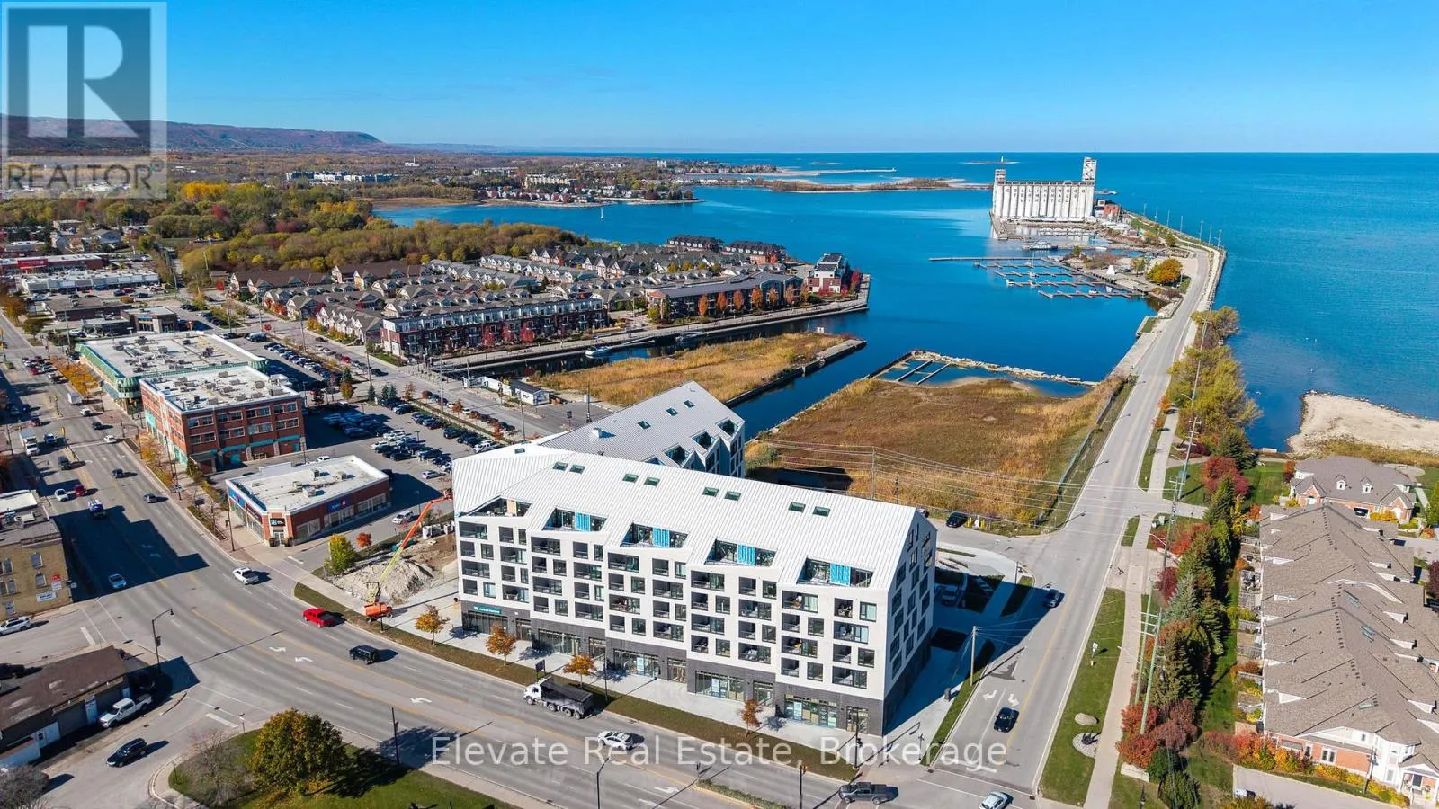 Apartment for rent: 505 - 31 Huron Street, Collingwood, Ontario L9Y 5T7