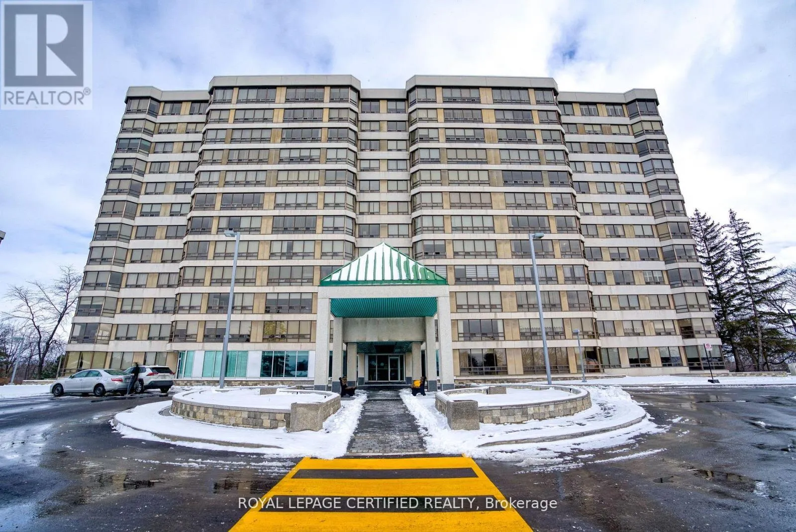 Apartment for rent: 505 - 320 Mill Street S, Brampton, Ontario L6P 1A6