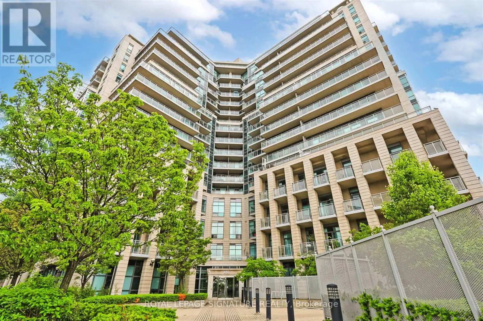 Apartment for rent: 505 - 410 Queens Quay W, Toronto, Ontario M5V 3T1