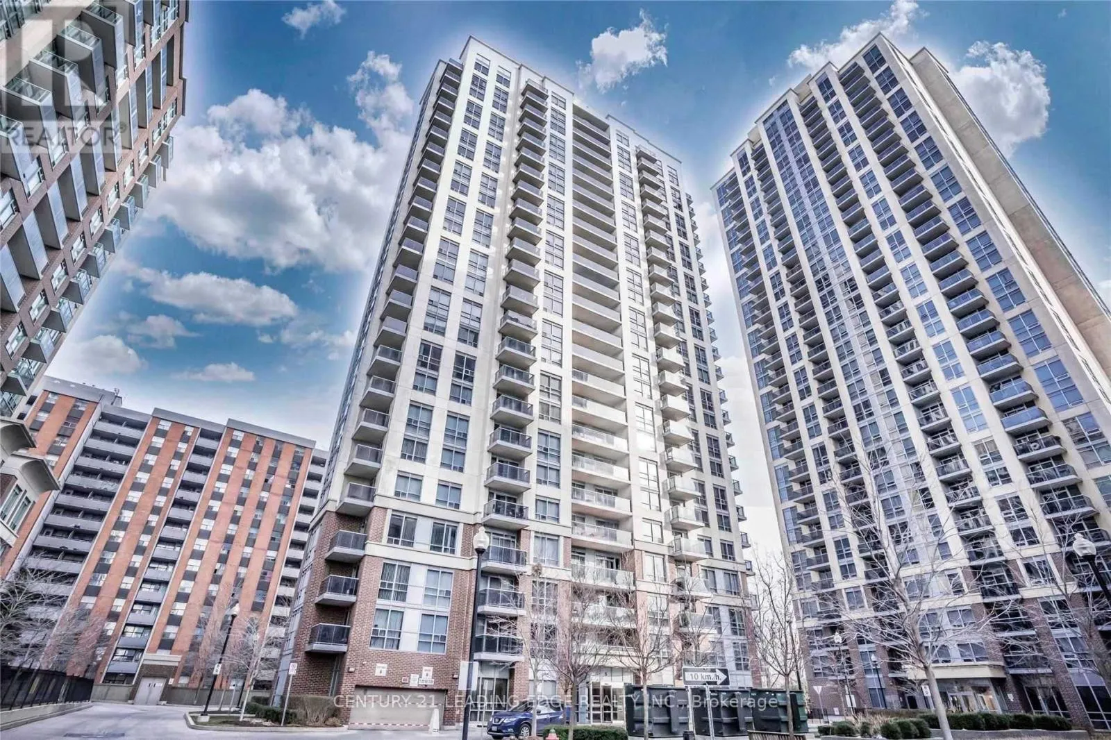 Apartment for rent: 505 - 5 Michael Power Place, Toronto, Ontario M9A 0A3