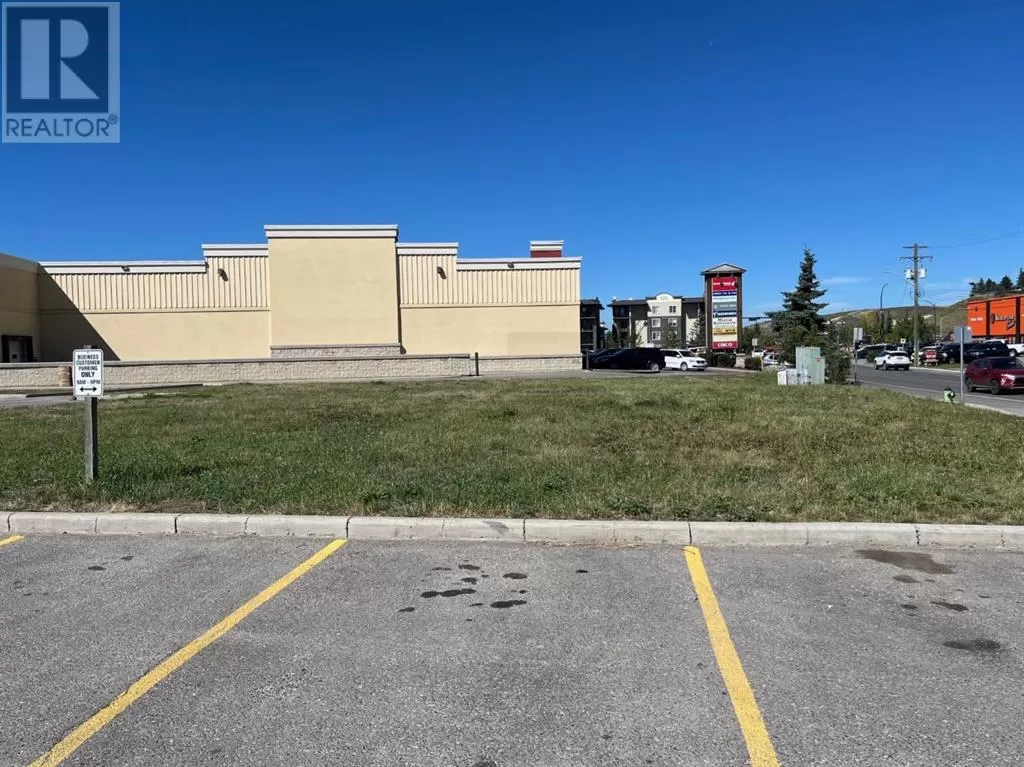 505 Railway Street W, Cochrane, Alberta T4C 2K9