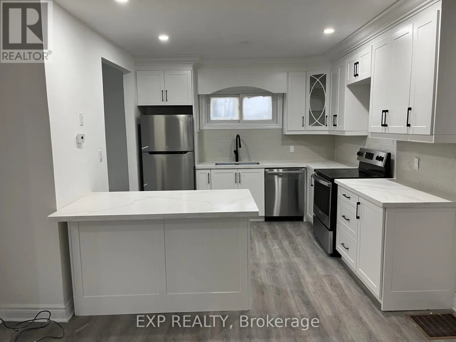 House for rent: 5051 Huron Street, Niagara Falls, Ontario L2E 2J8