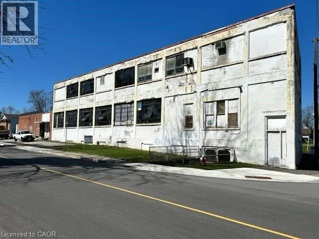 5059 Palmer Avenue, Niagara Falls, Ontario L2E 3T9