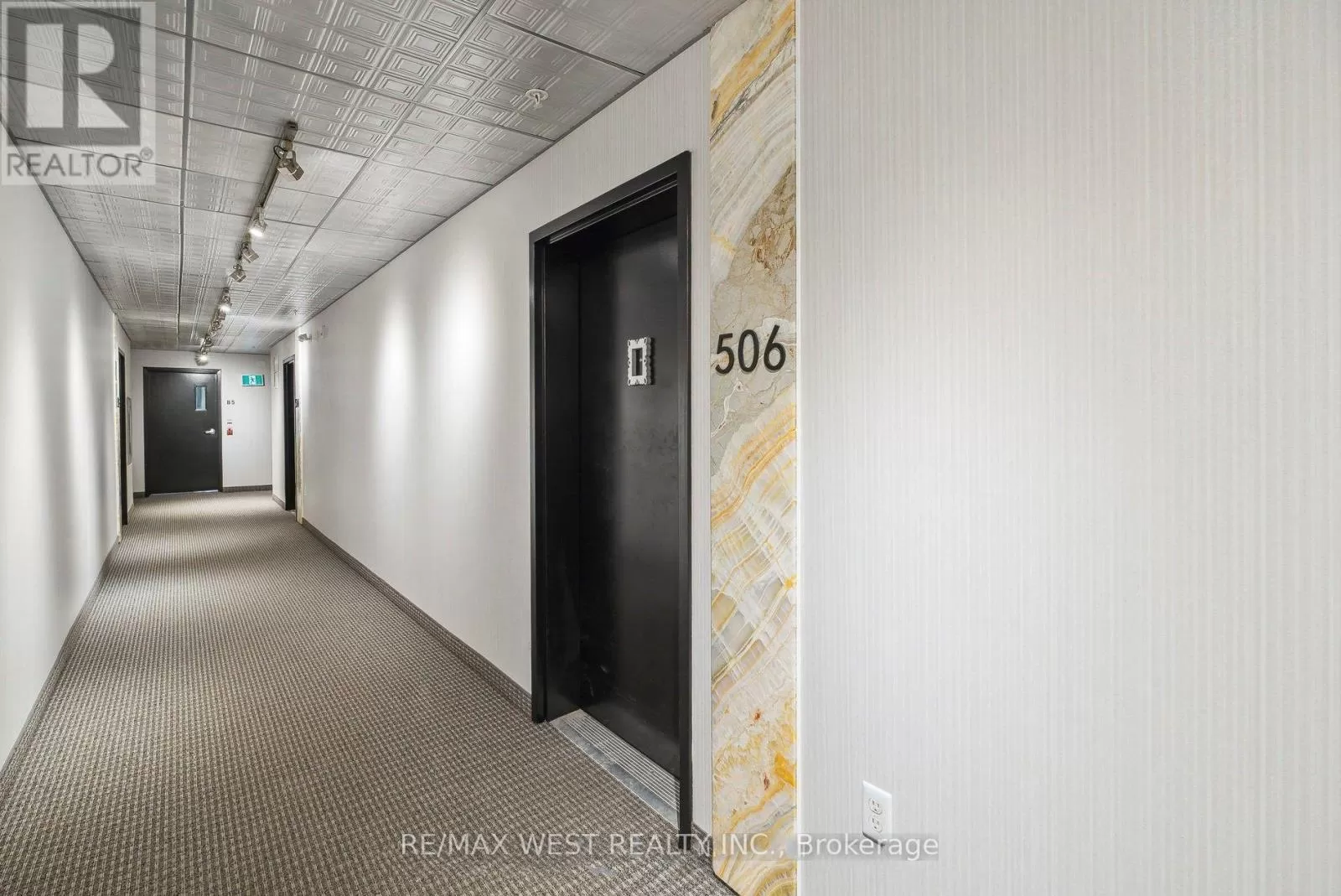 Apartment for rent: 506 - 304 Essa Road, Barrie, Ontario L9J 0H3