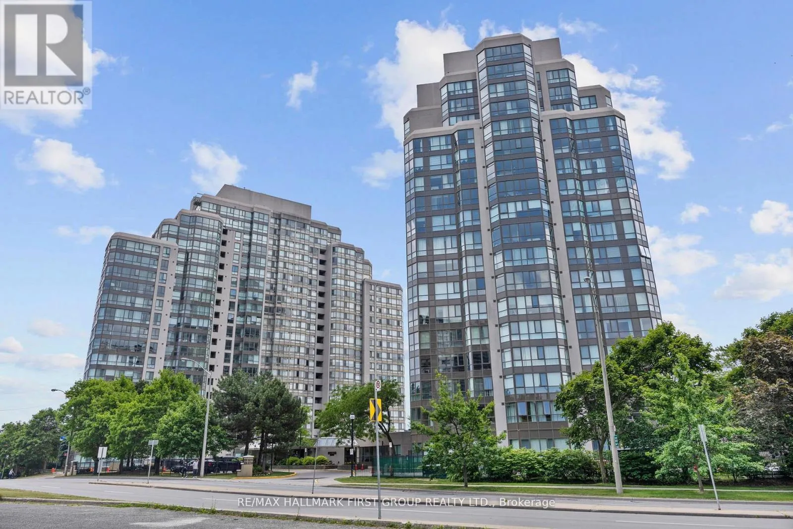 Apartment for rent: 506 - 3231 Eglinton Avenue E, Toronto, Ontario M1J 3N5