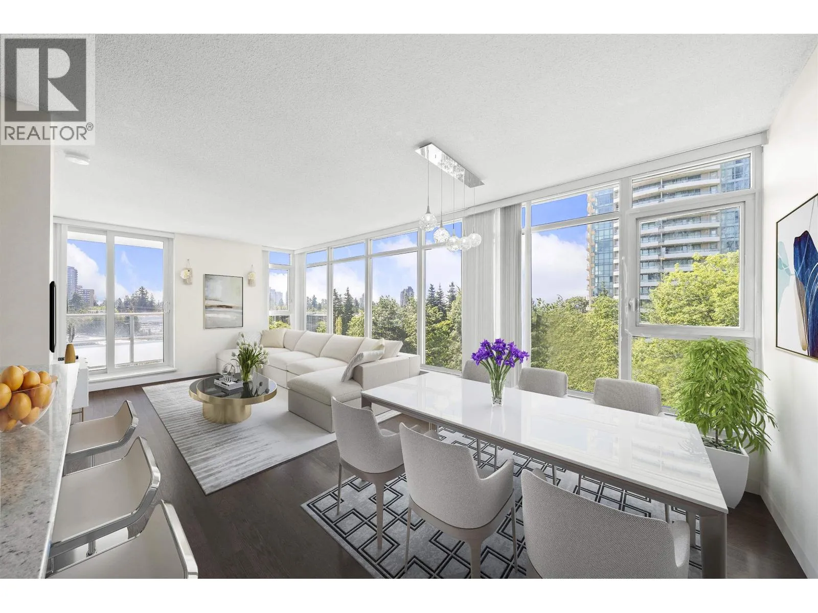 Apartment for rent: 506 6688 Arcola Street, Burnaby, British Columbia V5E 0B3