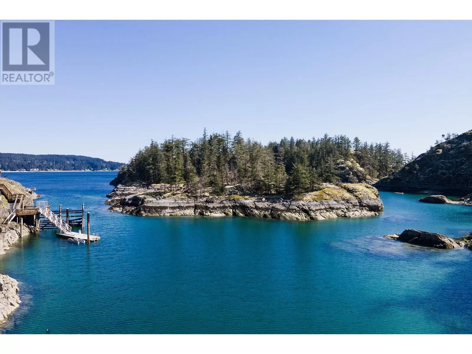 House for rent: 5063 Sherman Lane, Halfmoon Bay, British Columbia V7Z 1G6