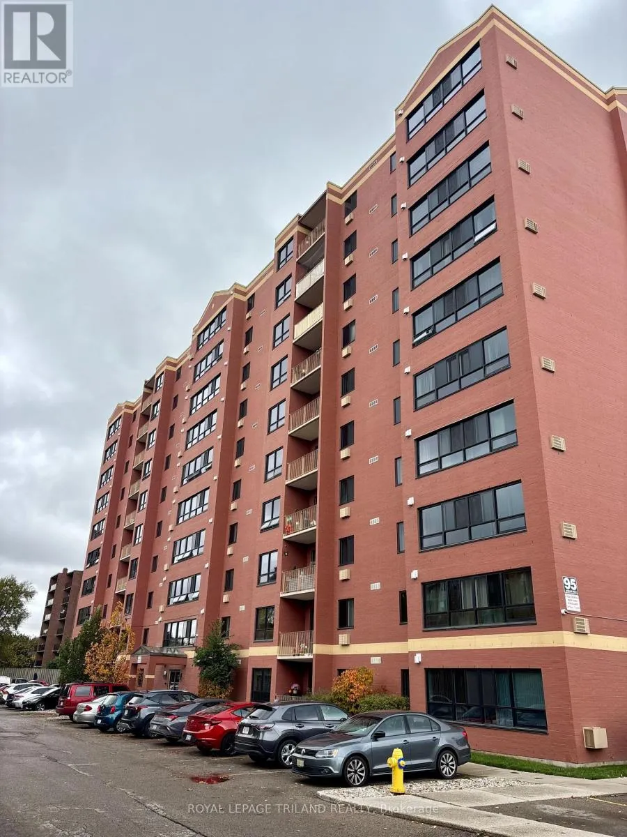 Apartment for rent: 507 - 95 Baseline Road W, London South, Ontario N6J 4X3