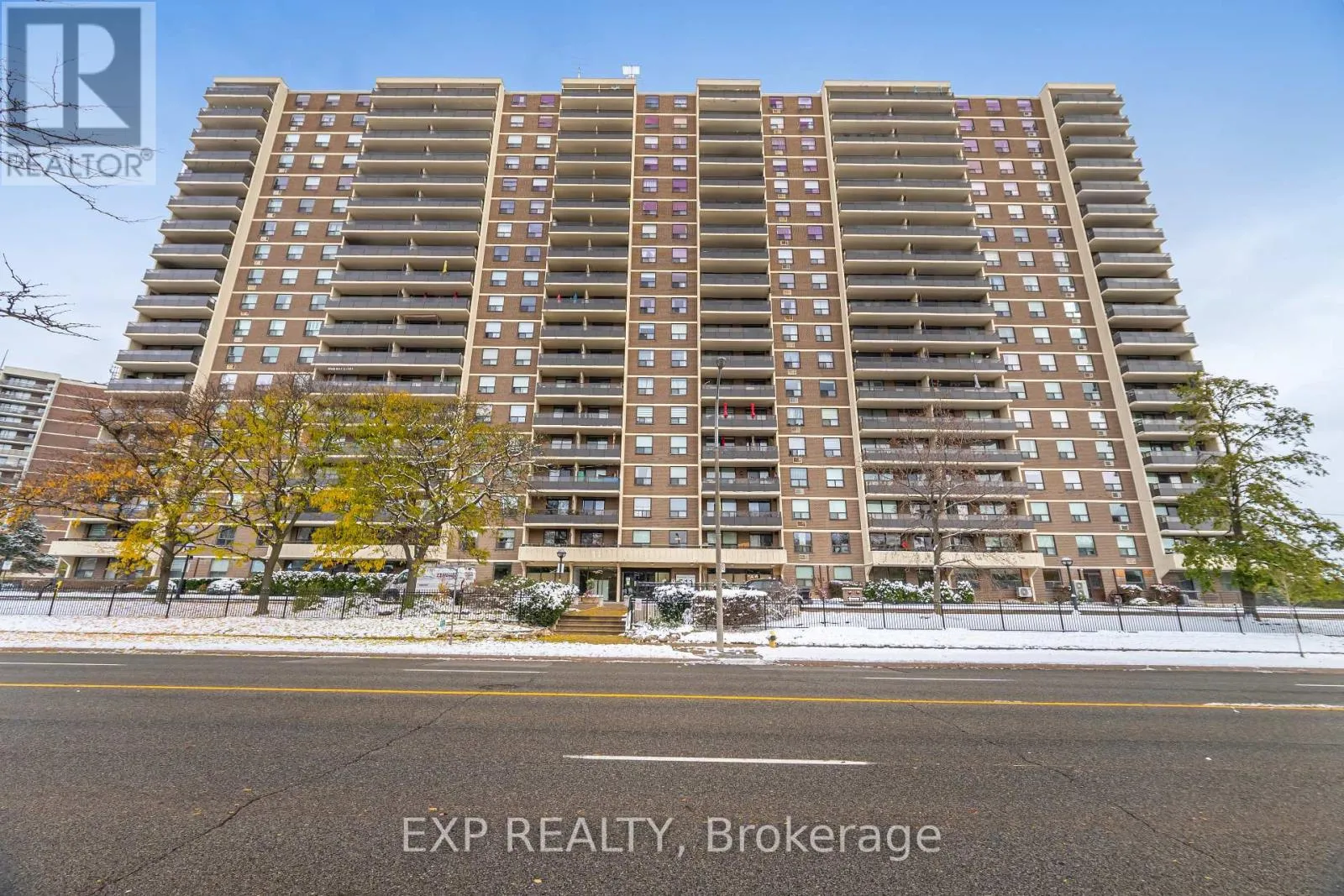 Apartment for rent: 508 - 511 The West Mall, Toronto, Ontario M9C 1G5