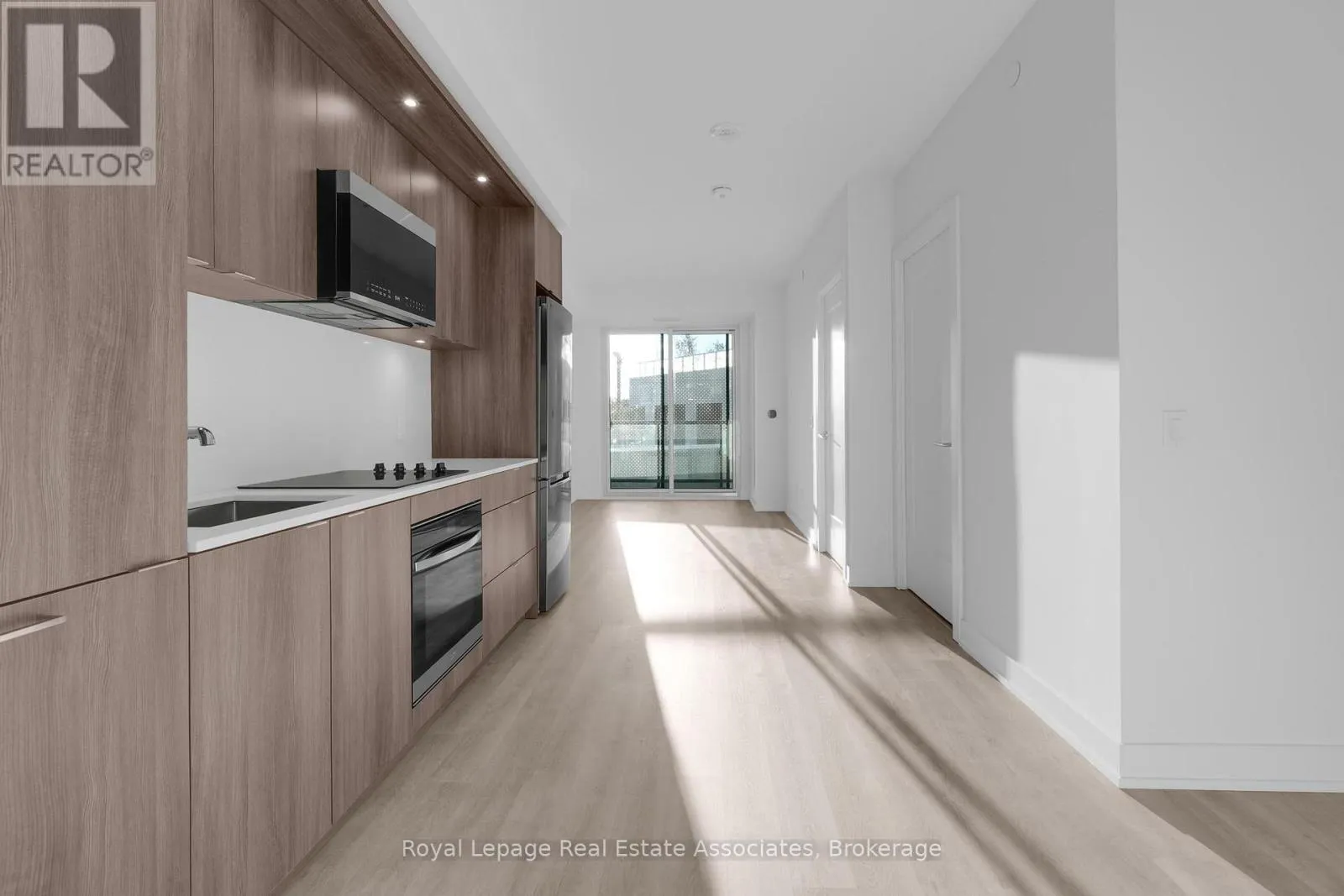 Apartment for rent: 508 - 60 Central Park Roadway, Toronto, Ontario M9A 3K1