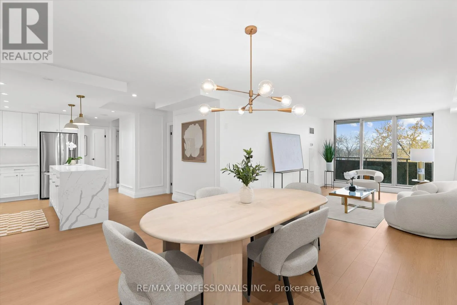 Apartment for rent: 508 - 820 Burnhamthorpe Road, Toronto, Ontario M9C 4W2