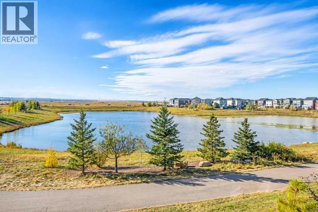 Row / Townhouse for rent: 508 Redstone View Ne, Calgary, Alberta T3N 0M9