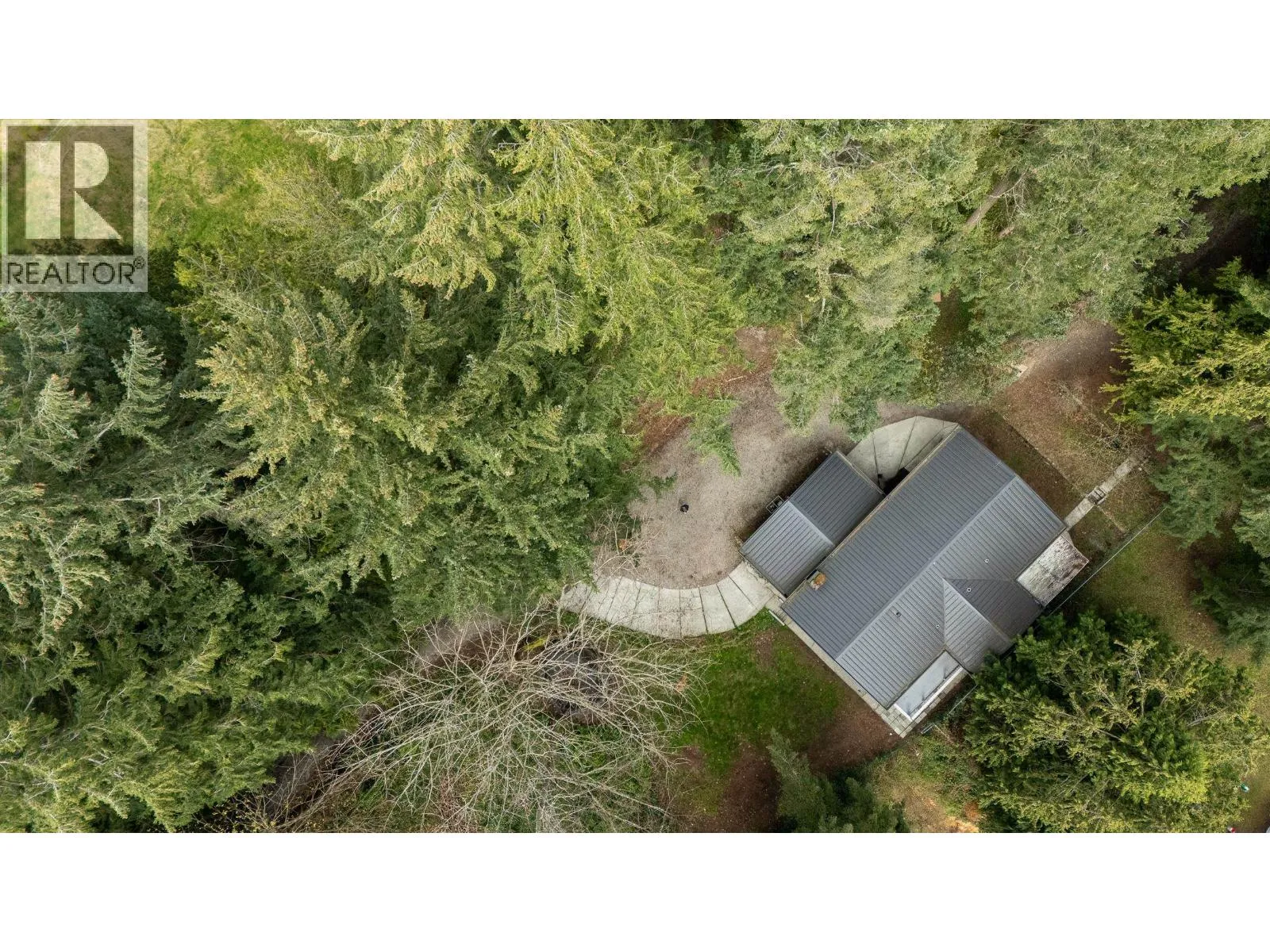 House for rent: 5080 Sunshine Coast Highway, Sechelt, British Columbia V7Z 0G6