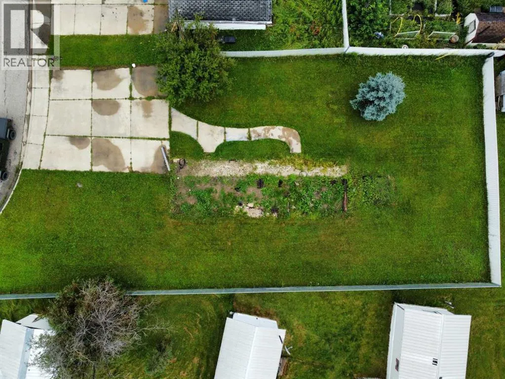 509 3 Ave Avenue, Fox Creek, Alberta T0H 1P0