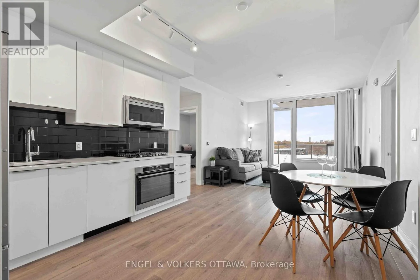 Apartment for rent: 509 - 530 De Mazenod Avenue, Ottawa, Ontario K1S 5W8