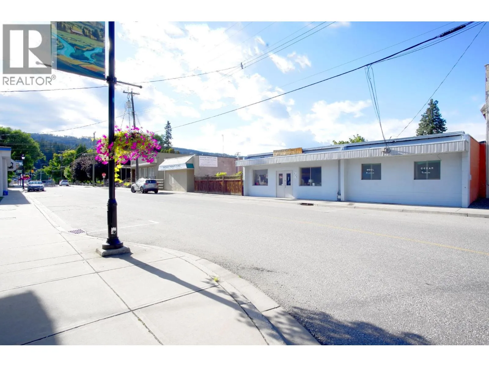 Retail for rent: 509 Mill Avenue, Enderby, British Columbia V0E 1V0