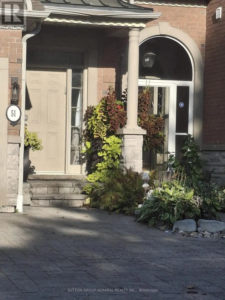 Row / Townhouse for rent: 51 Abbeywood Gate W, Vaughan, Ontario L4J 8P1