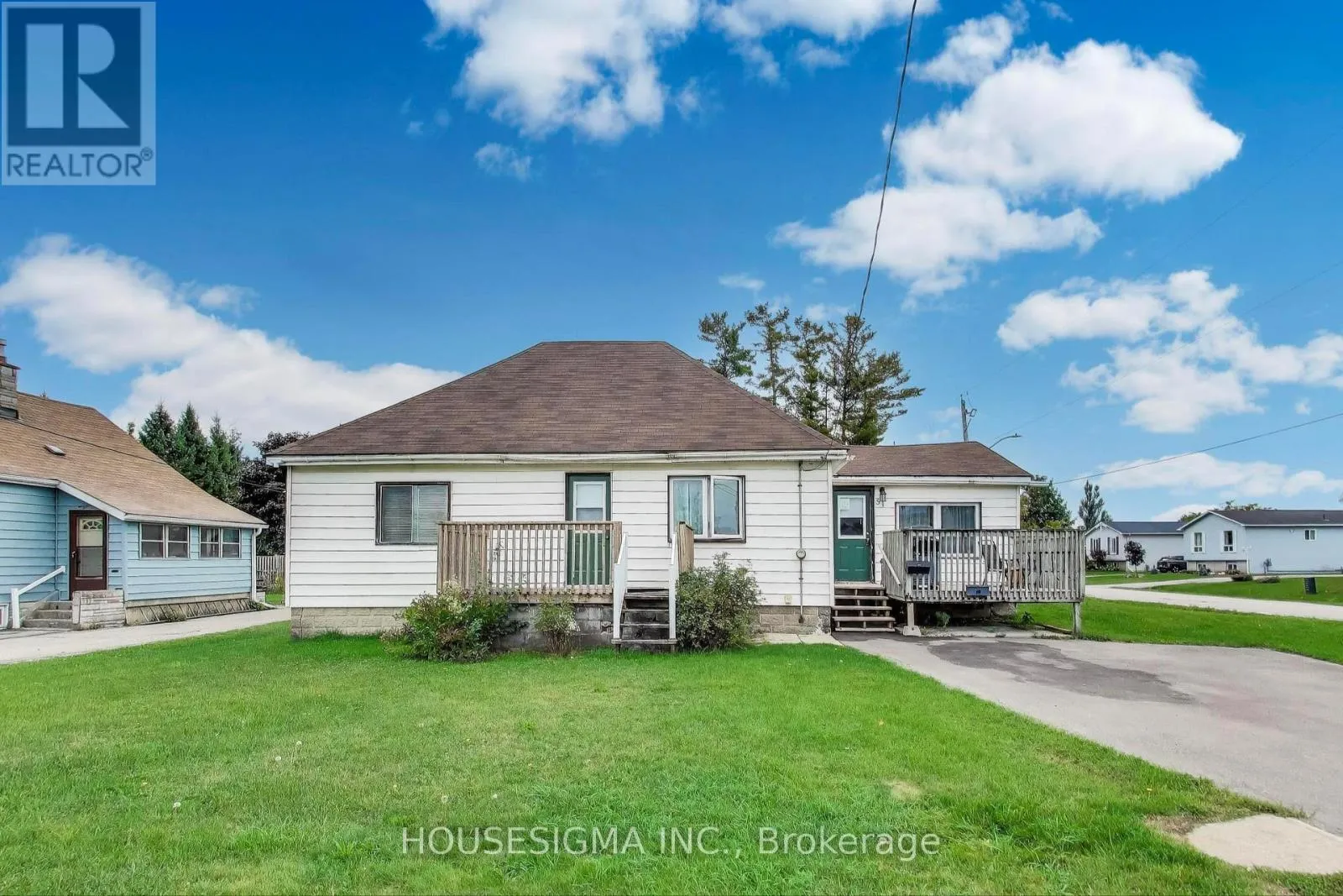 House for rent: 51 James Street E, Orillia, Ontario L3V 1L3