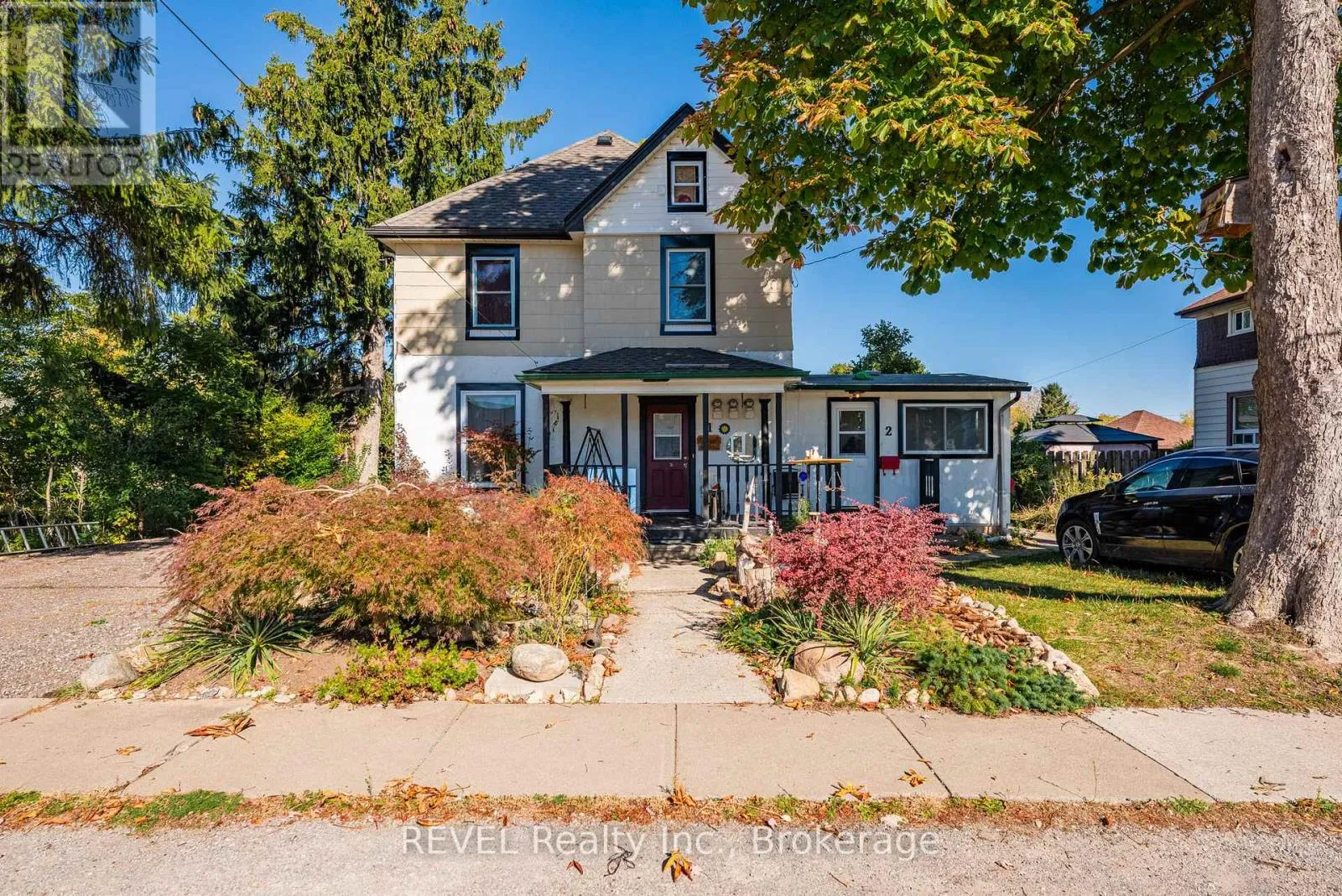 Triplex for rent: 51 Mccain Street, Port Colborne, Ontario L3K 3P7