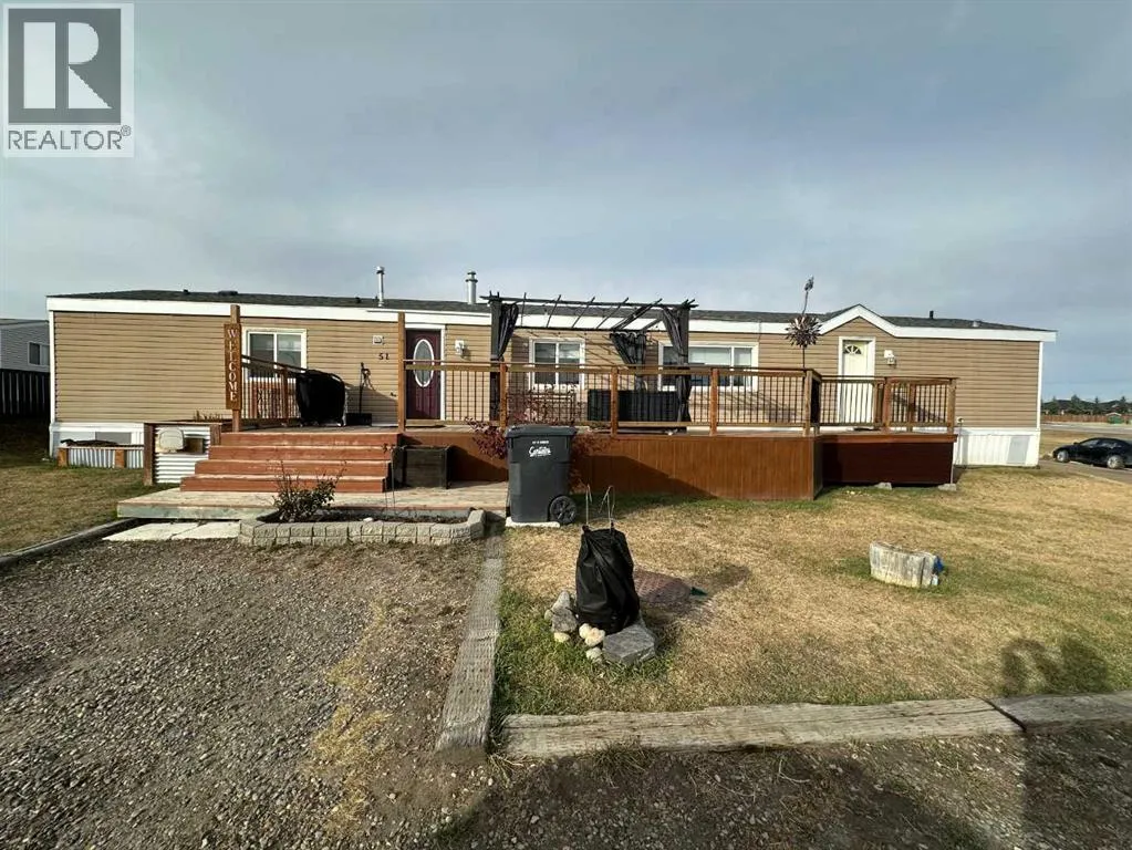 Mobile Home for rent: 51 Mckay Way, Carstairs, Alberta T0M 0N0