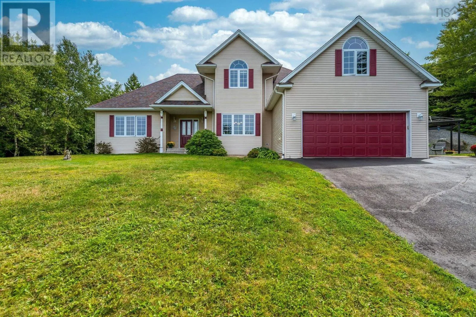 House for rent: 51 Parklyn Court, Upper Tantallon, Nova Scotia B3Z 1M5